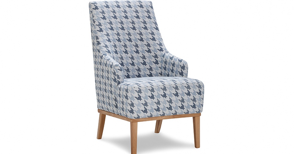 Fotel CAMPARI w tkaninie z kolekcji Mirasol.